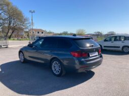 
 BMW 318 d Touring full									