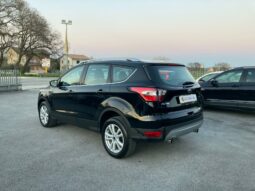 
 Ford Kuga 1.5 tdci Business s&s full									