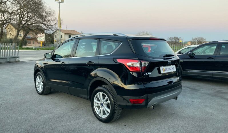 
 Ford Kuga 1.5 tdci Business s&s full									