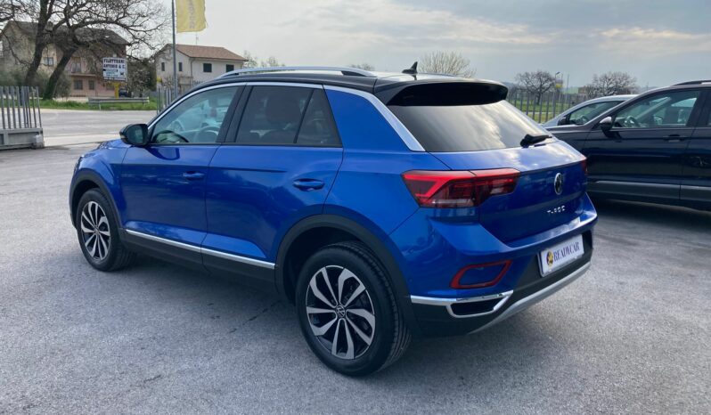 
 Volkswagen T-Roc 1.0 tsi Style 110cv full									