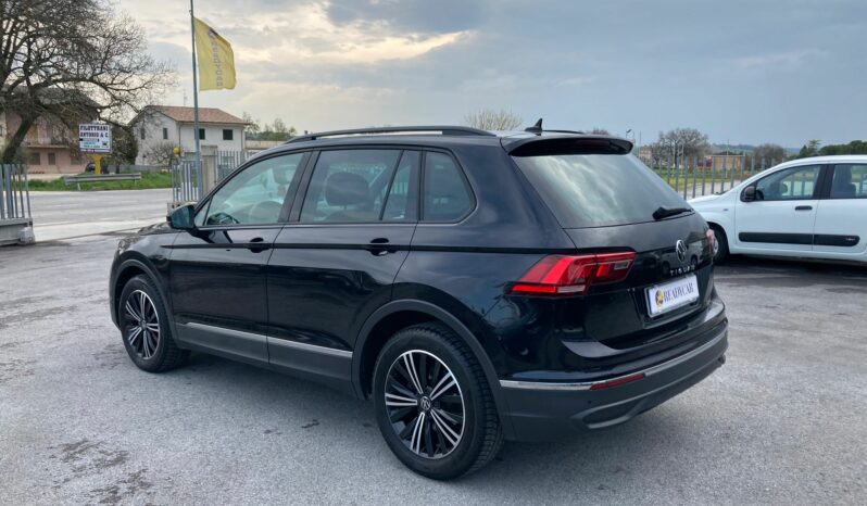 
 Volkswagen Tiguan II 2021 1.5 tsi Life 150cv dsg full									