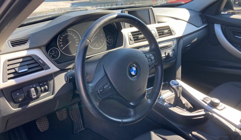 
 BMW 318 d Touring full									