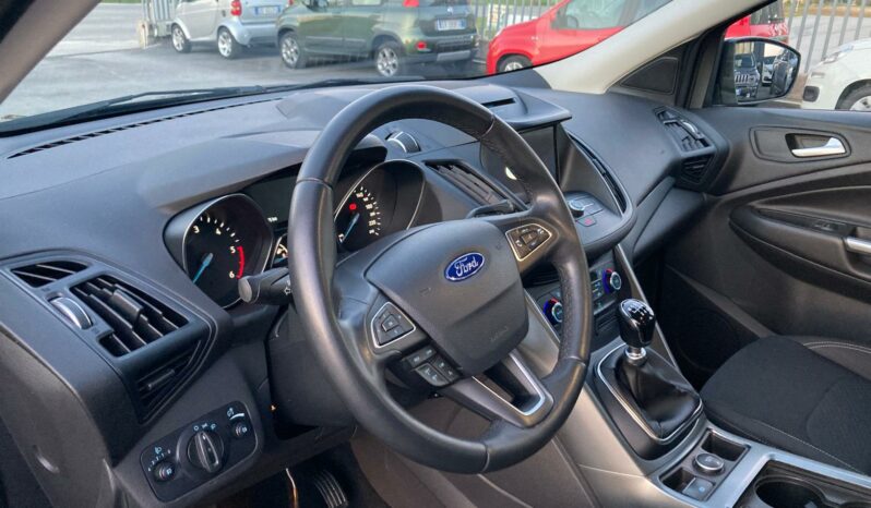 
 Ford Kuga 1.5 tdci Business s&s full									