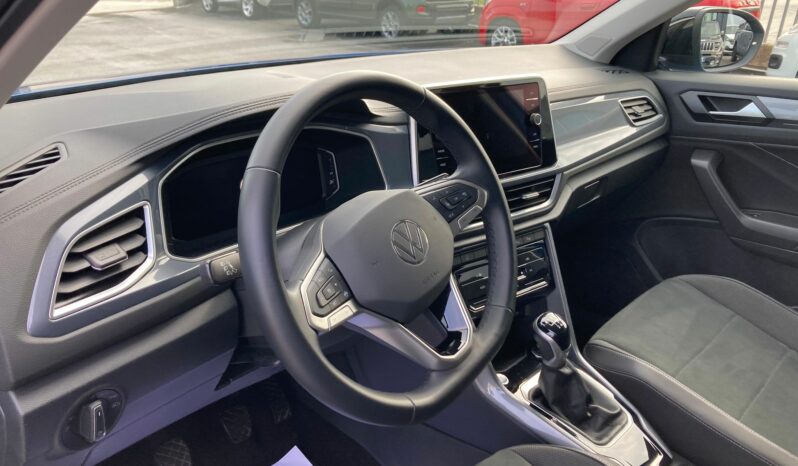 
 Volkswagen T-Roc 1.0 tsi Style 110cv full									