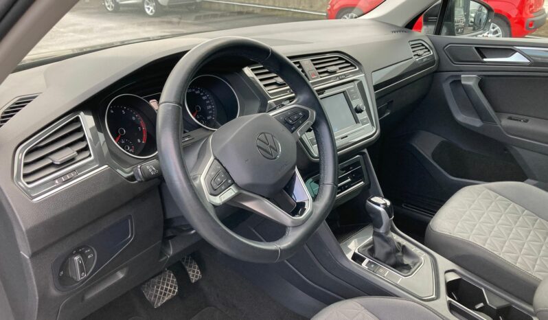 
 Volkswagen Tiguan II 2021 1.5 tsi Life 150cv dsg full									