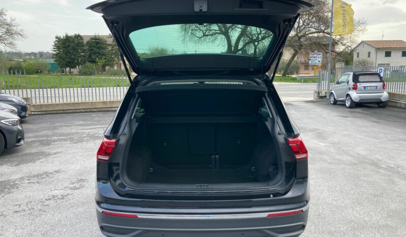 
 Volkswagen Tiguan II 2021 1.5 tsi Life 150cv dsg full									