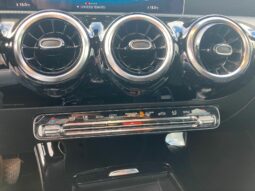 
 Mercedes-Benz A 180 d Sport auto full									