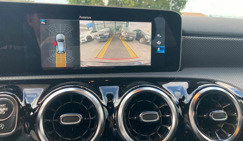 
 Mercedes-Benz A 180 d Sport auto full									