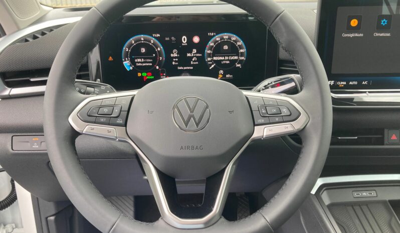 
 Volkswagen T-Roc 1.5 etsi Life 115cv dsg full									