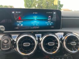 
 Mercedes-Benz A 180 d Sport auto full									