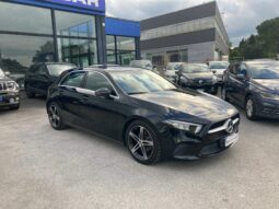 
 Mercedes-Benz A 180 d Sport auto full									