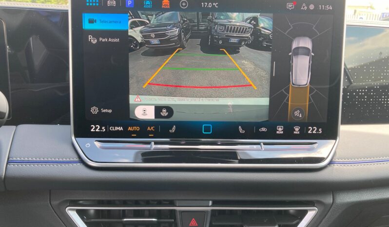 
 Volkswagen Tiguan 1.5 etsi R-Line Plus 150cv dsg full									