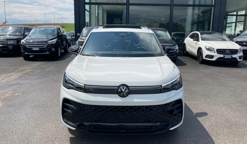 
 Volkswagen Tiguan 1.5 etsi R-Line Plus 150cv dsg full									