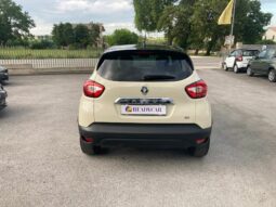 
 Renault Captur 1.5 dci Wave s&s full									