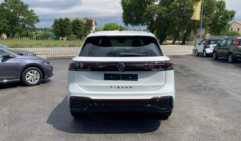 
 Volkswagen Tiguan 1.5 etsi R-Line Plus 150cv dsg full									