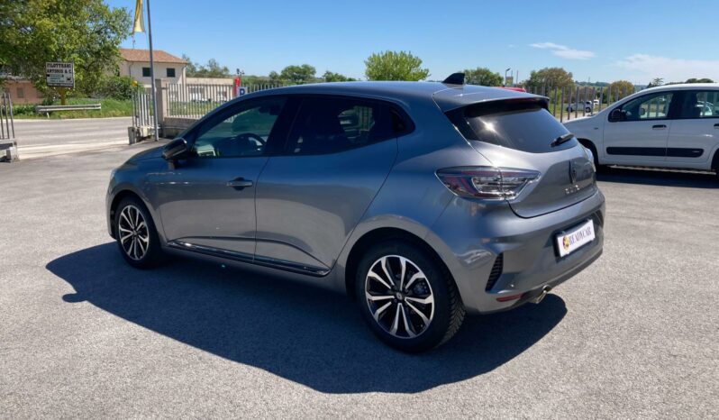 
 Renault Clio 1.0 tce Techno 90cv full									