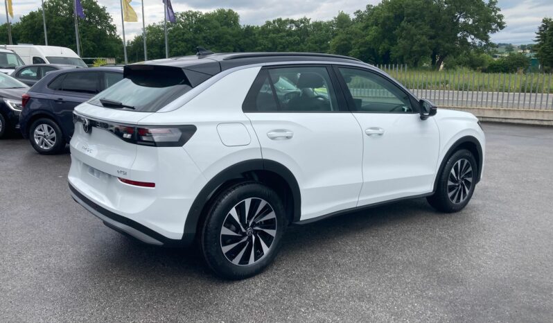
 Volkswagen T-Roc 1.5 etsi Life 115cv dsg full									