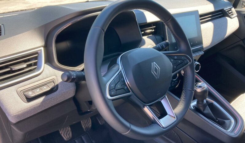 
 Renault Clio 1.0 tce Techno 90cv full									