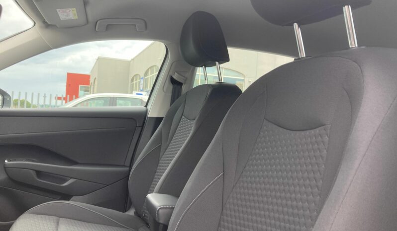 
 Volkswagen T-Roc 1.5 etsi Life 115cv dsg full									