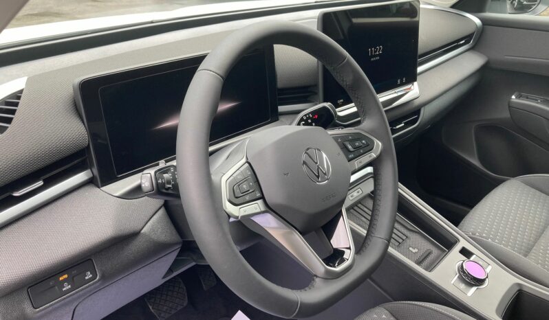 
 Volkswagen T-Roc 1.5 etsi Life 115cv dsg full									
