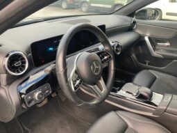 
 Mercedes-Benz A 180 d Sport auto full									