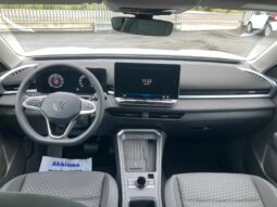 
 Volkswagen T-Roc 1.5 etsi Life 115cv dsg full									