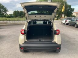 
 Renault Captur 1.5 dci Wave s&s full									