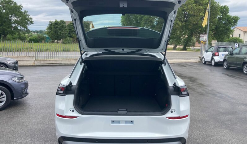 
 Volkswagen T-Roc 1.5 etsi Life 115cv dsg full									