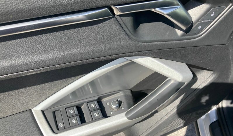 
 Audi Q3 35 2.0 tdi Business Advanced s-tronic full									
