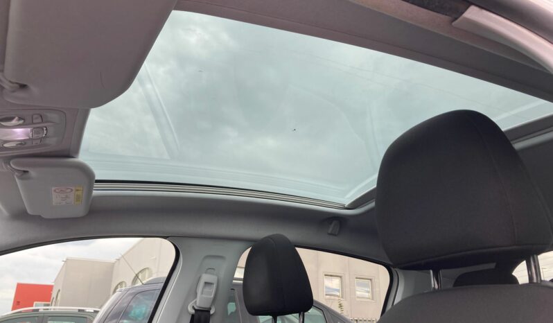 
 Peugeot 208 5p 1.6 bluehdi Allure 75cv full									