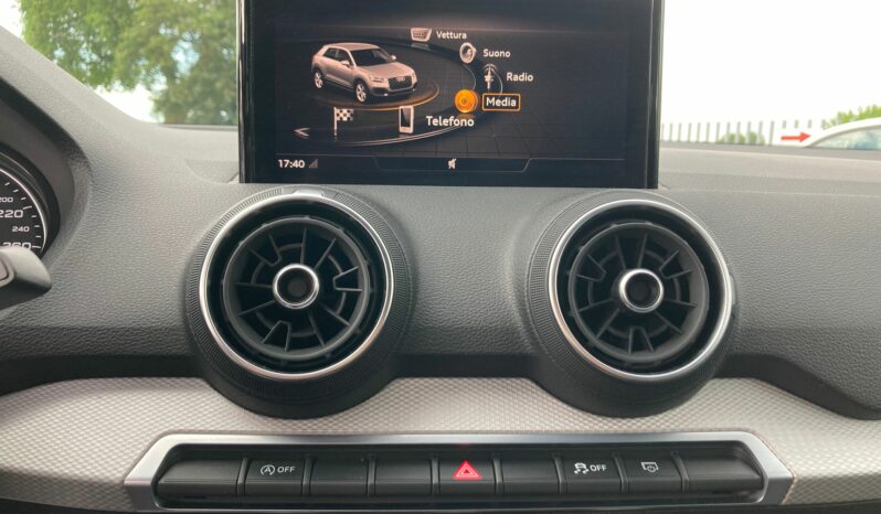 
 Audi Q2 30 2.0 tdi Admired s-tronic full									