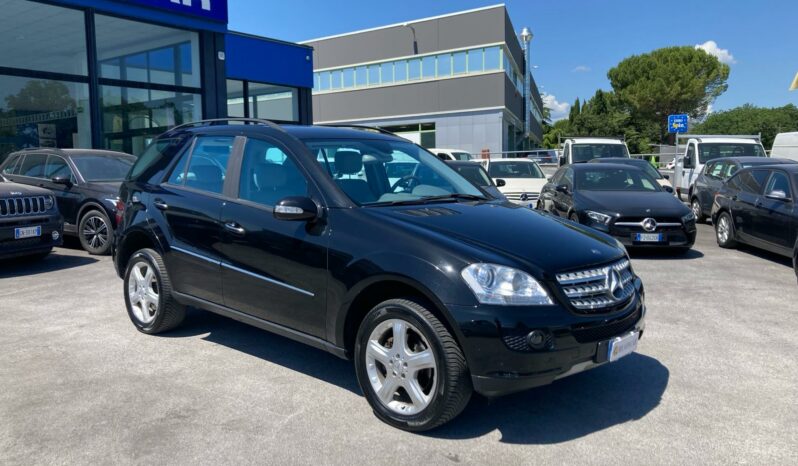 
 Mercedes-Benz ML 320 cdi Sport auto full									