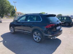 
 Volkswagen Tiguan 2.0 tdi R-Line 150cv dsg full									