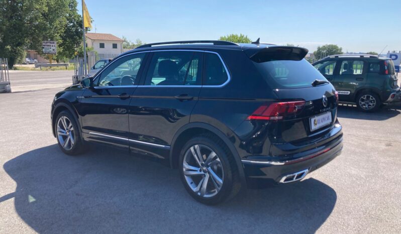 
 Volkswagen Tiguan 2.0 tdi R-Line 150cv dsg full									