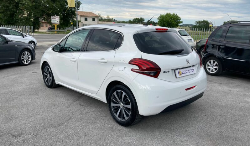 
 Peugeot 208 5p 1.6 bluehdi Allure 75cv full									