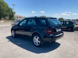 
 Mercedes-Benz ML 320 cdi Sport auto full									