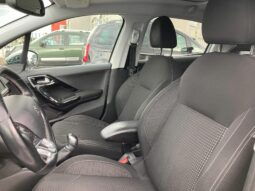 
 Peugeot 208 5p 1.6 bluehdi Allure 75cv full									