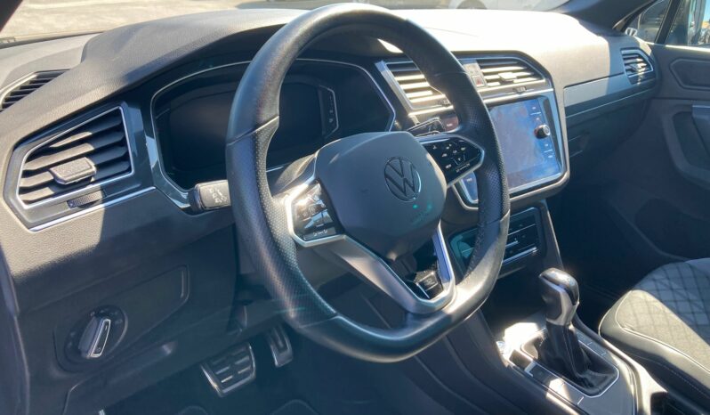 
 Volkswagen Tiguan 2.0 tdi R-Line 150cv dsg full									