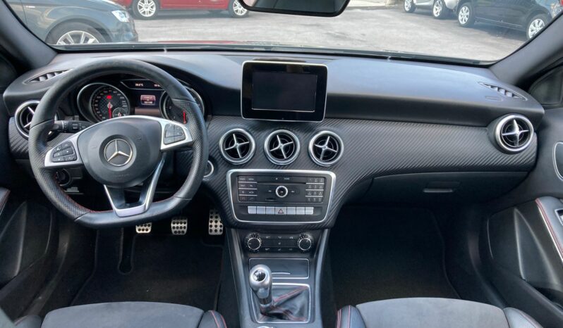 
 Mercedes-Benz A 180 d Premium my16 full									