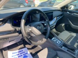 
 Skoda Octavia Wagon 1.5 g-tec Style 130cv dsg full									