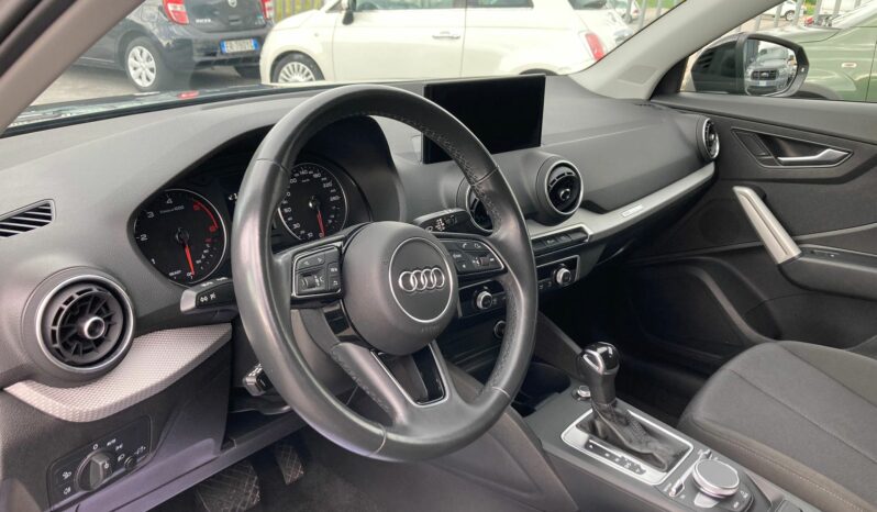 
 Audi Q2 30 2.0 tdi Admired s-tronic full									