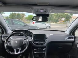 
 Peugeot 208 5p 1.6 bluehdi Allure 75cv full									