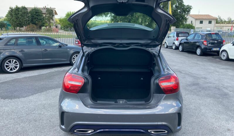 
 Mercedes-Benz A 180 d Premium my16 full									