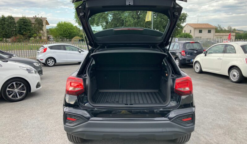 
 Audi Q2 30 2.0 tdi Admired s-tronic full									