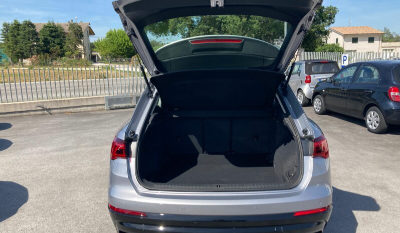 
 Audi Q3 35 2.0 tdi Business Advanced s-tronic full									