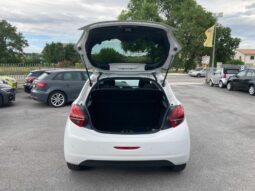 
 Peugeot 208 5p 1.6 bluehdi Allure 75cv full									