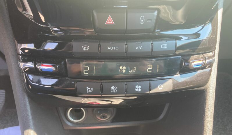 
 Peugeot 2008 1.6 bluehdi Allure s&s full									