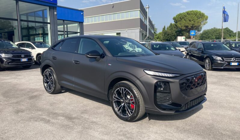 
 Audi Q3 SPB 2.0 tdi S line edition 150cv s-tronic MARRONE MADEIRA OPACO full									