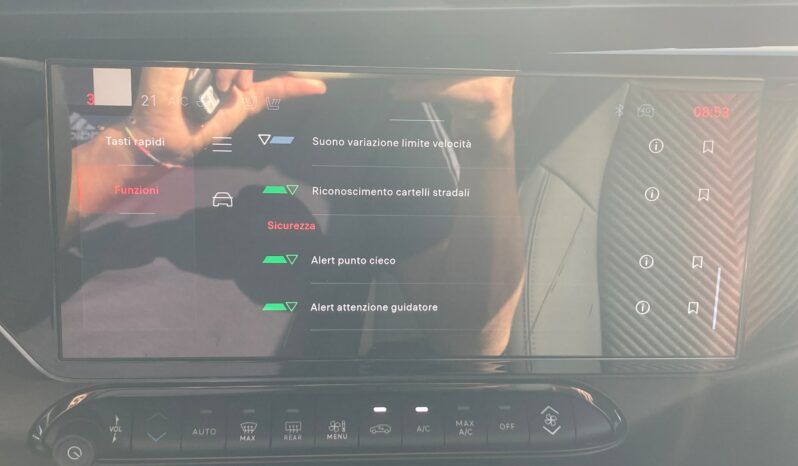 
 Alfa Romeo Junior 1.2 ibrida Ti 145cv edct6 full									