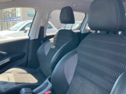 
 Peugeot 2008 1.6 bluehdi Allure s&s full									